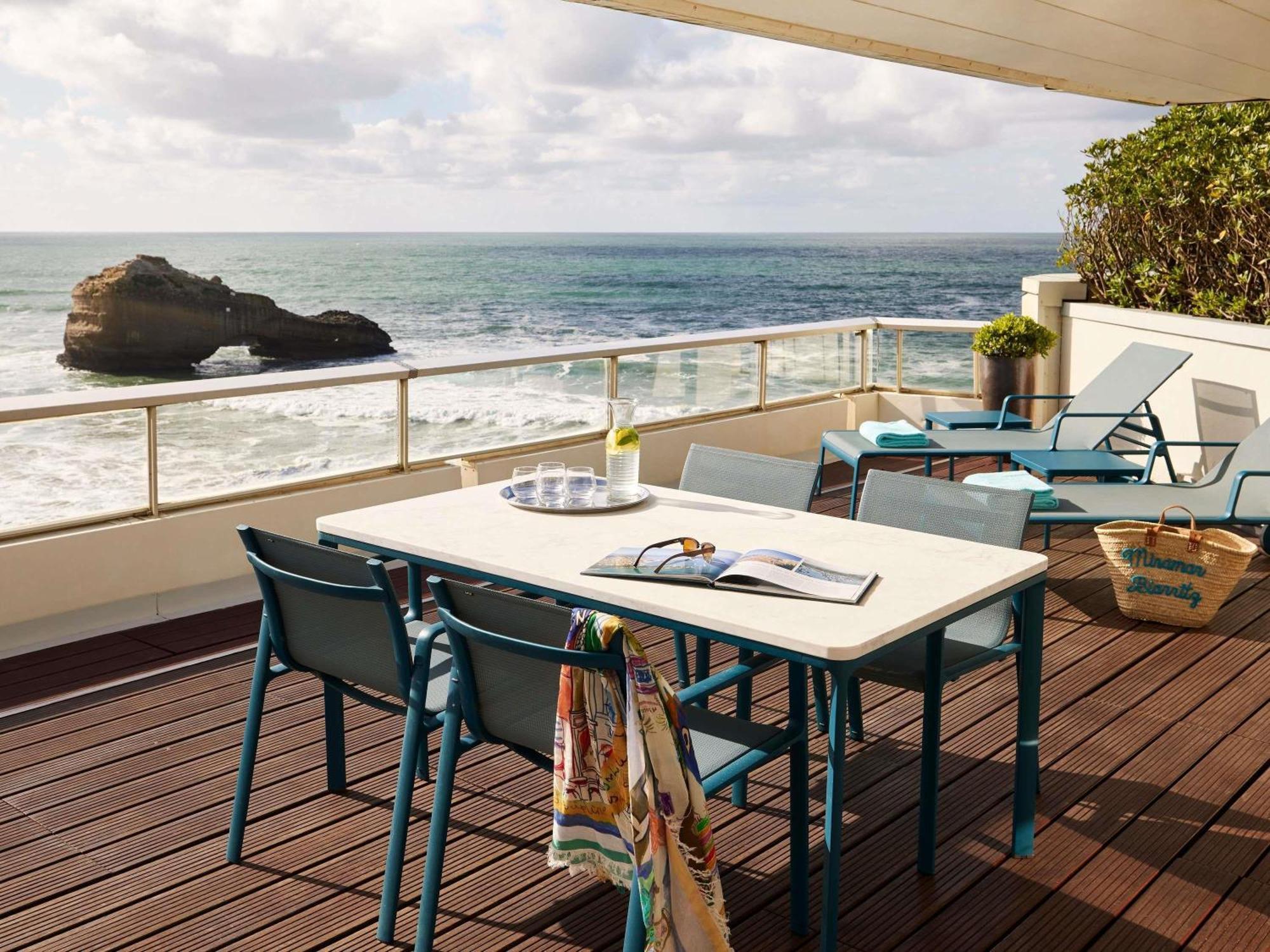 Prestige King Suite